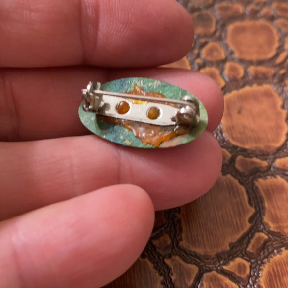 Vintage Polished CABOCHON Green & Brown MARBLED JASPER ? Raw Stone Pin / Brooch. - Picture 3 of 7